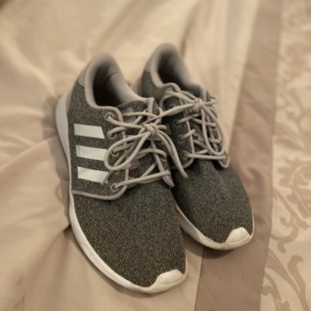 Adidas tennis shoes